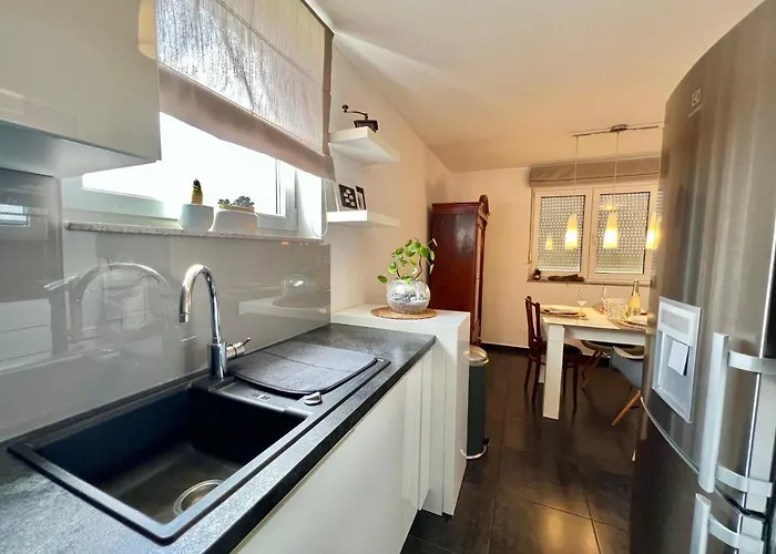 Jasmin Apartment
